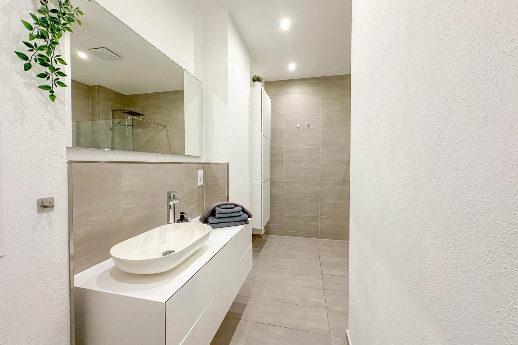 Modernes Trierer Cityloft Mit Grossem Balkon エクステリア 写真
